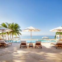 Nace en Puerto Vallarta el nuevo concepto de playa Táu Beach Club: exclusividad, relajación y placer